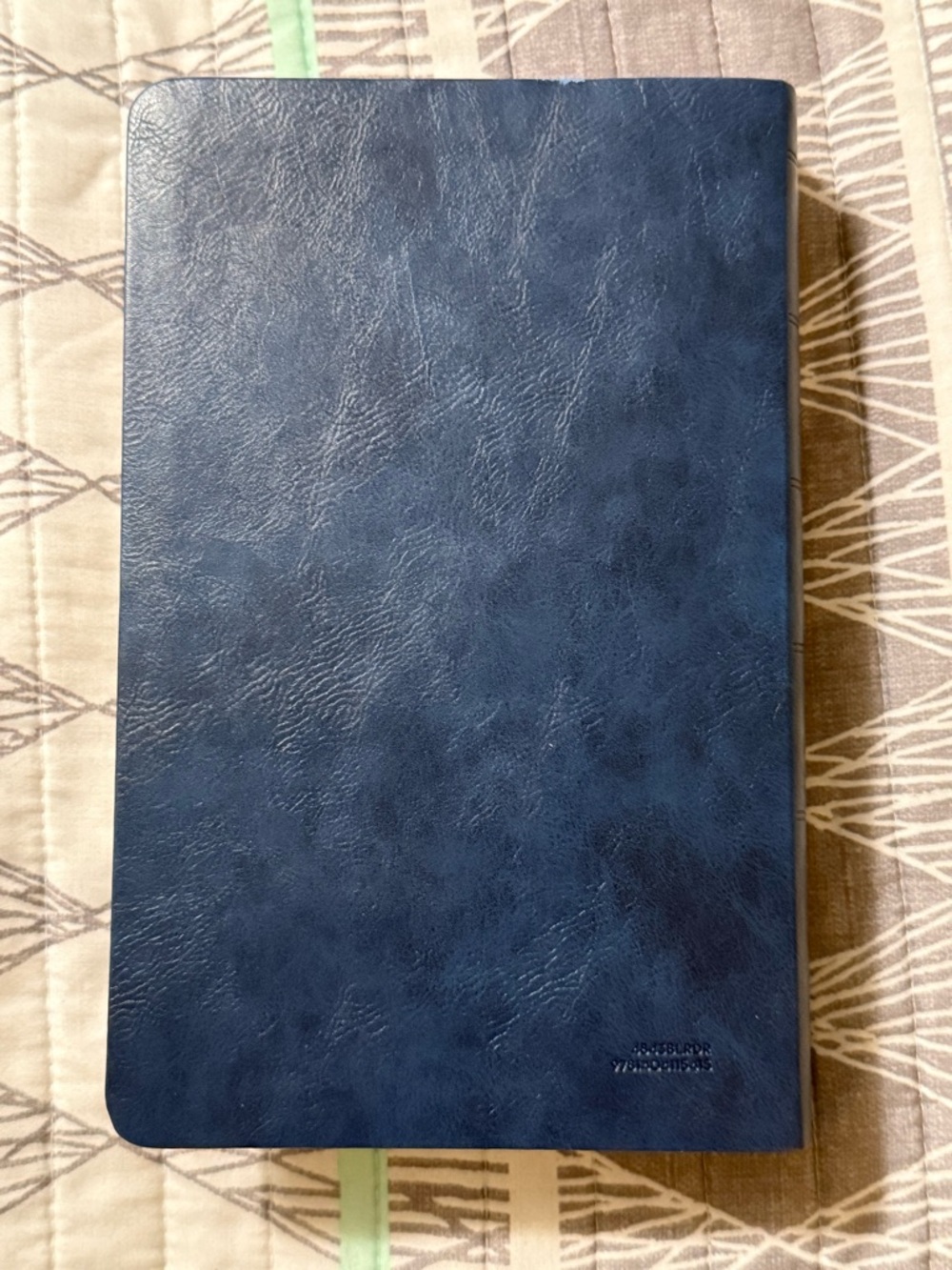 Thomas Nelson KJV Personal Size Giant Print Reference Bible - Navy - Picture 4 of 7